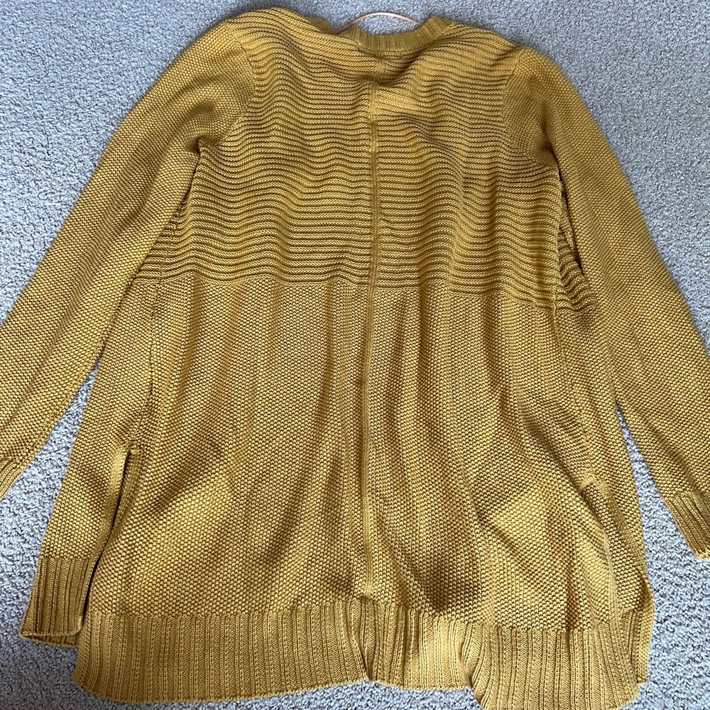 Cardigan - Picture 2 of 5